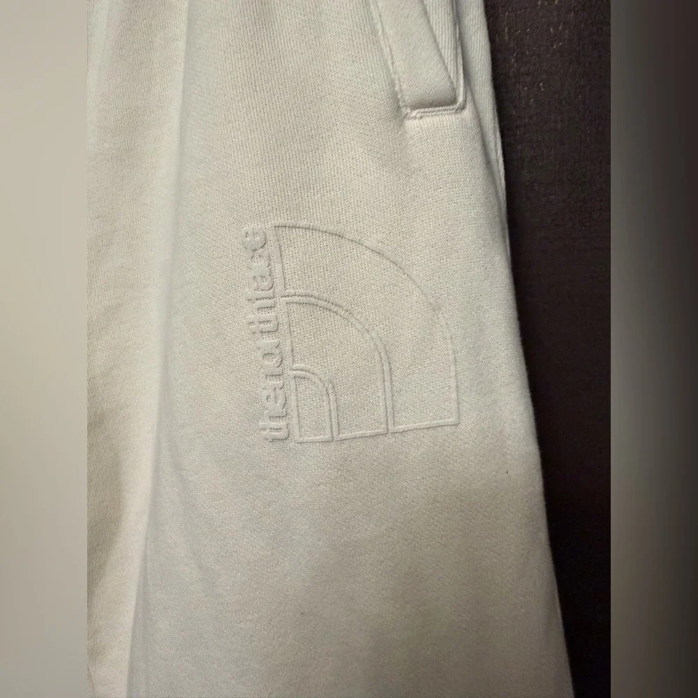 The North Face excellent hardly